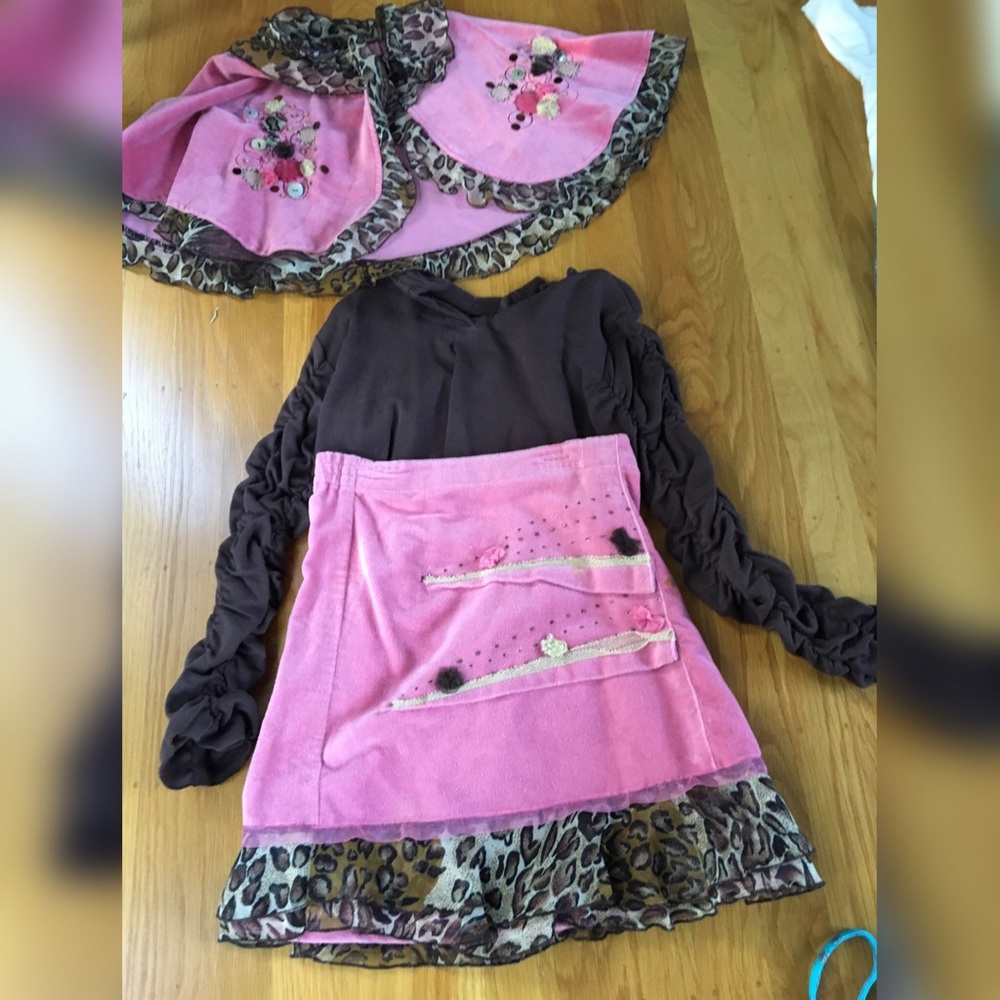 Girls Designer Cape, Skirt, Long Sleeve 6X