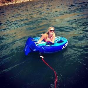 Meet your Posher, Laura