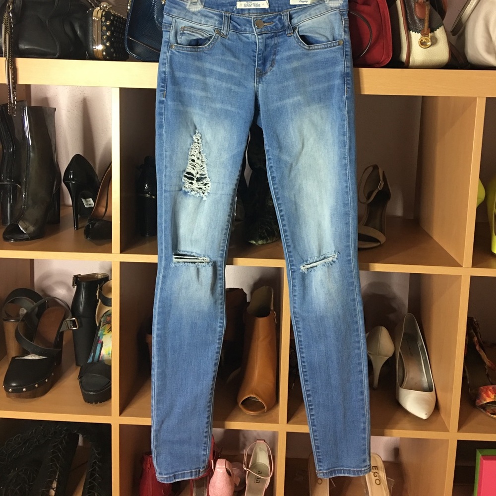 Distress Skinny Jeans