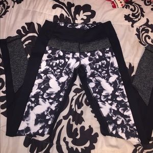 SOLD Zella leggings