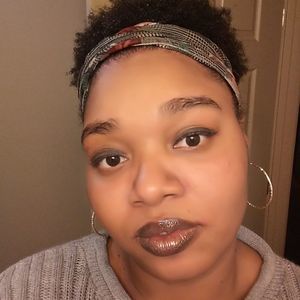 Meet your Posher, Tosha