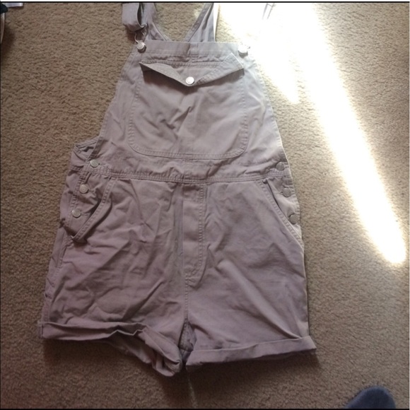 Brandy Melville Pants - Honors vintage khaki overall shorts