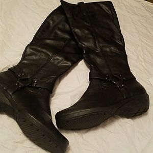 WIDE CALF Tall black boots