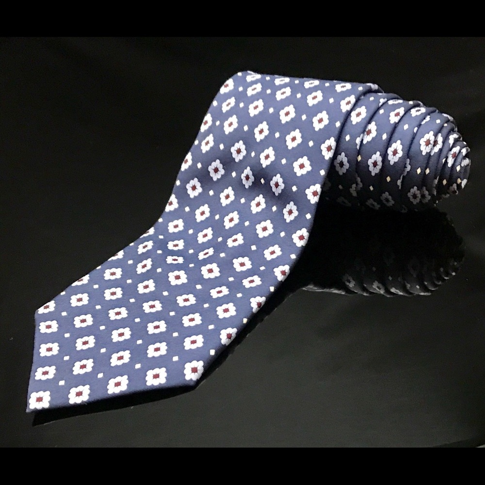 Stagg Paisley Floral White blue 3" Wide Blue Tie