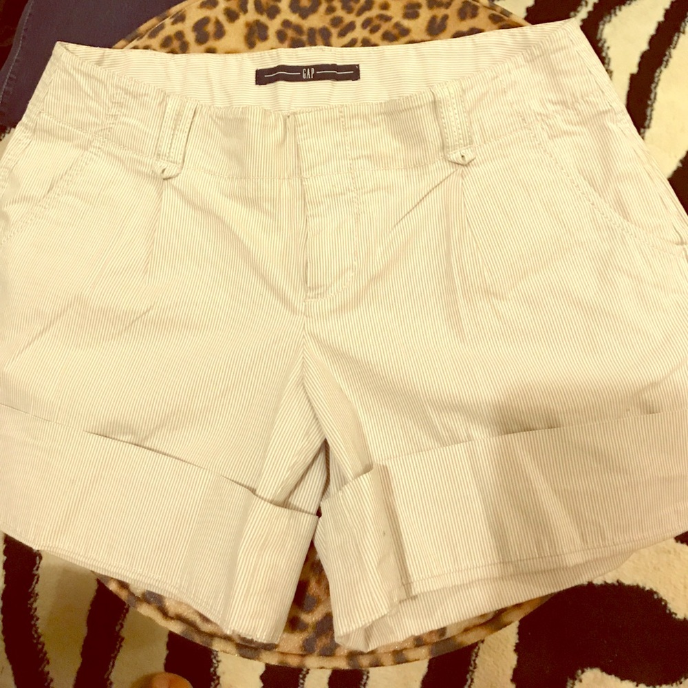 💙Gap Brand Women's Seersucker Shorts-Size 1💙