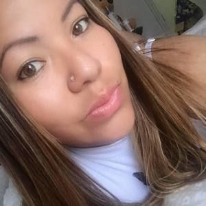Meet your Posher, Lizet