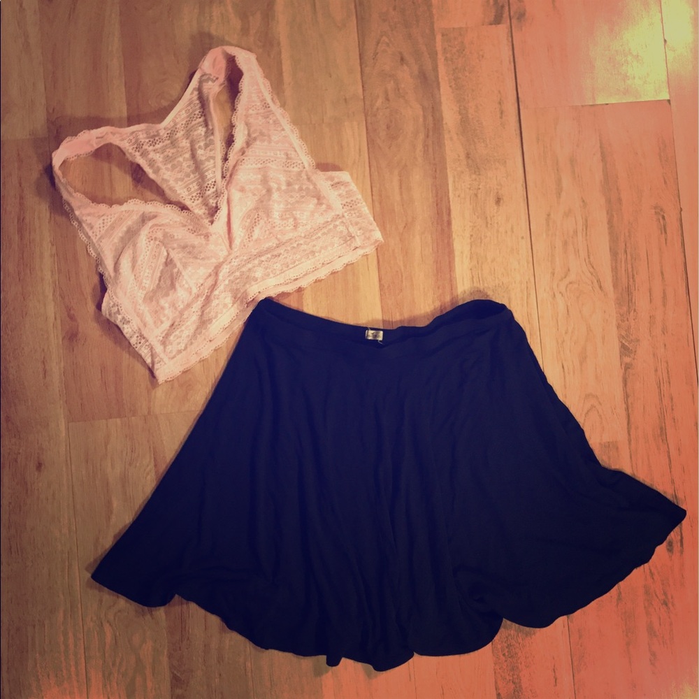 🎀SALE! Flirty Mini Skater Skirt