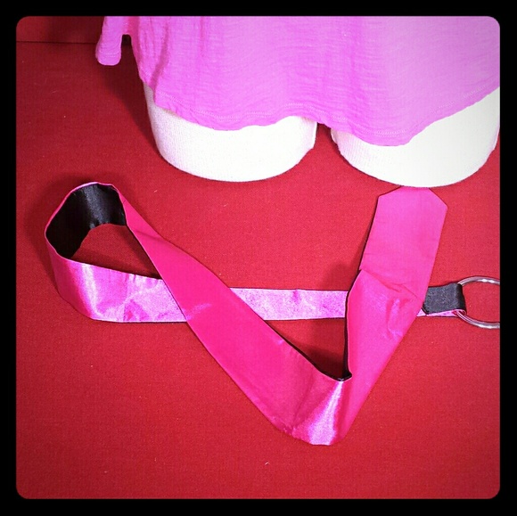 Reversible Raspberry & Black Satin Belt - Picture 3 of 3