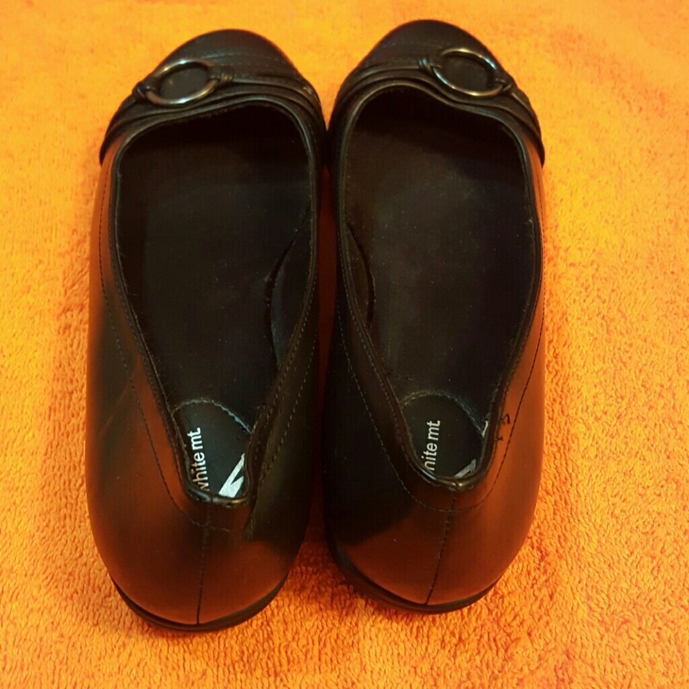 Black flats - Picture 4 of 4
