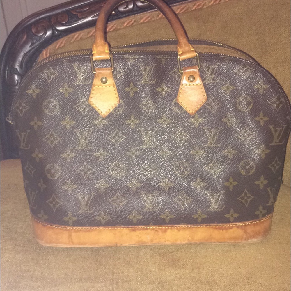 genuine Louis Vuitton Alma bag