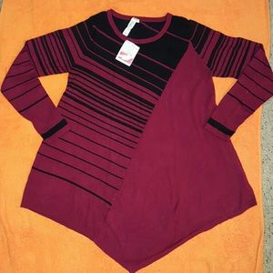 Burgundy and black top