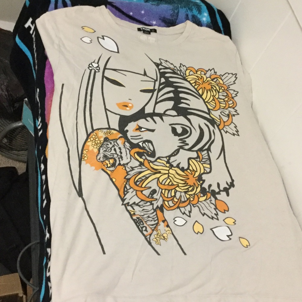 Tokidoki tiger woman shirt