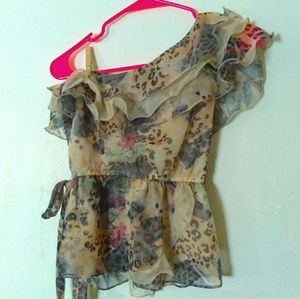 One side shoulder blouse