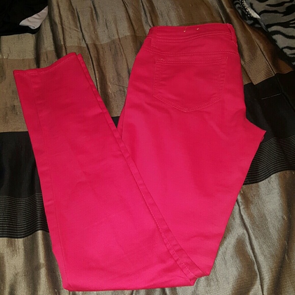 Red Skinny jeans - Picture 2 of 3