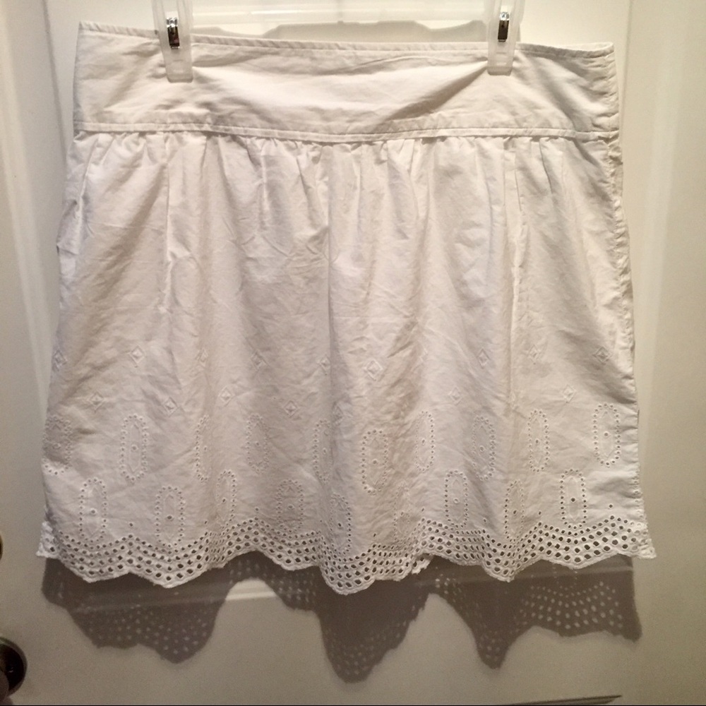 Loft size 12 white cotton skirt