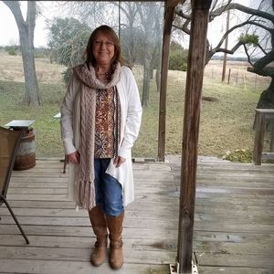 Meet your Posher, Starla wright