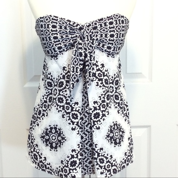 White House Black Market Tops - WHBM  strapless black & white top size 2