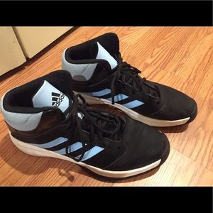 Adidas Mens Shoes Size 12 but feels like 11.5
