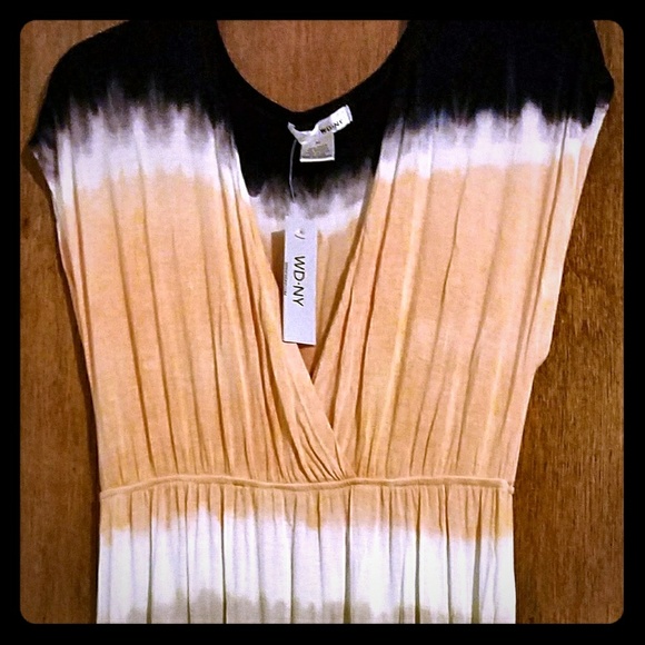 Dress - Picture 1 of 4