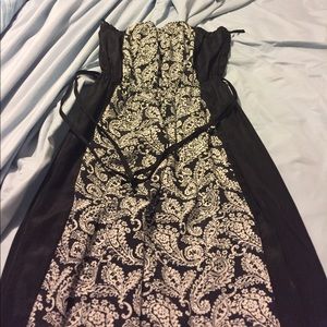 Chic NWOT Jumpsuit