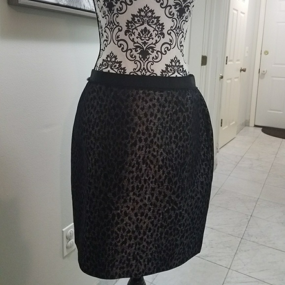 Ann Taylor leopard skirt - Picture 1 of 3
