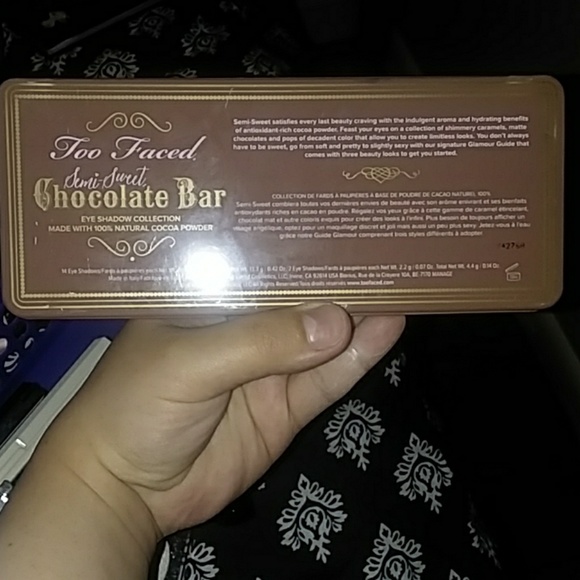 Too faced semi sweet chocolate bar palette used - Picture 3 of 4