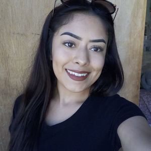 Meet your Posher, Paola