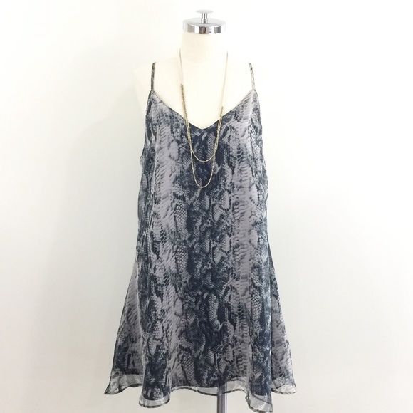 [ angl ] grey snake cut out swing dress back band - Picture 2 of 8