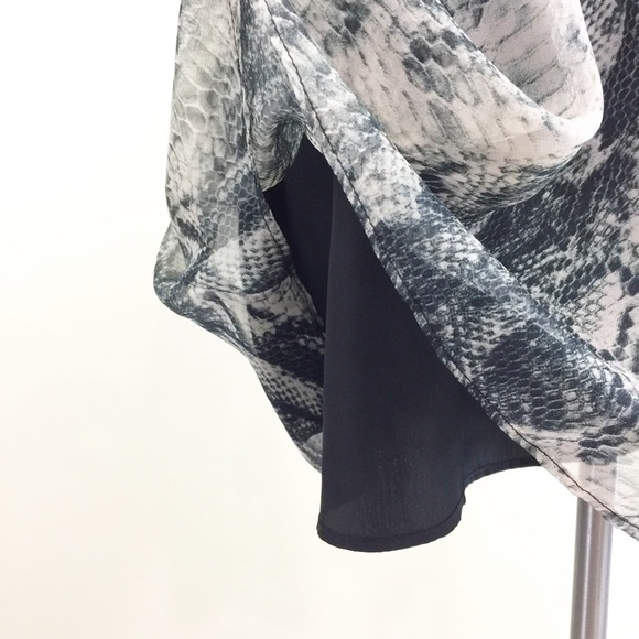 [ angl ] grey snake cut out swing dress back band - Picture 6 of 8