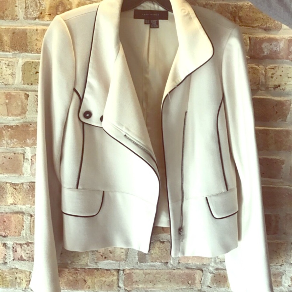 ❣️Zara beige Moro jacket.❣️