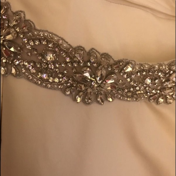 Wedding dress 100% silk - Picture 3 of 4