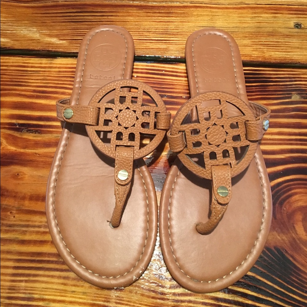 Boutique sandals
