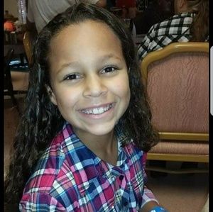 Meet your Posher, Liz