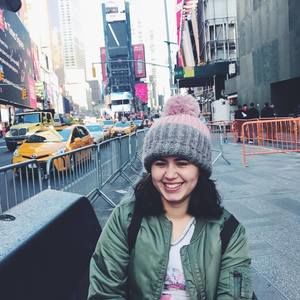 Meet your Posher, Leticia