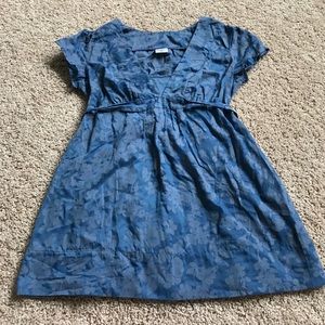 Motherhood Maternity 🤰 short sleeved v neck top