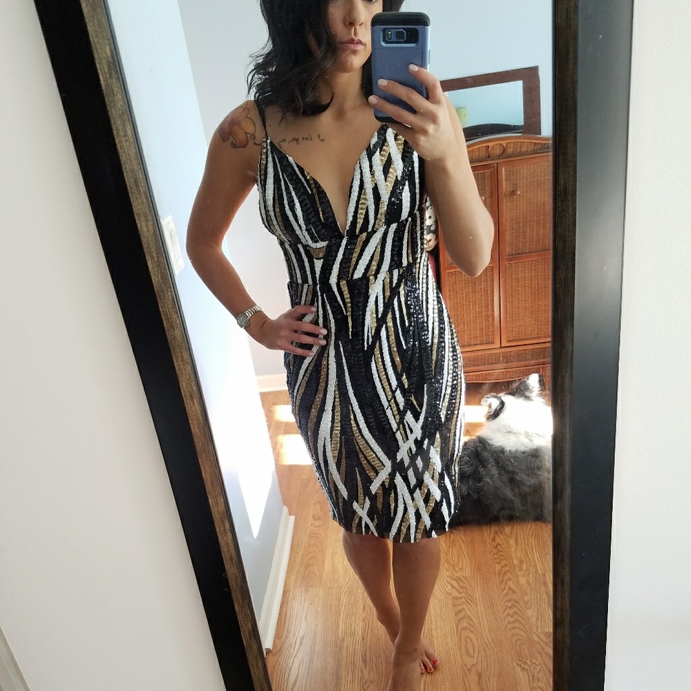 HOLIDAY SALE!! NWT Akira party dress