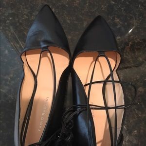 Short heels with the wrap around