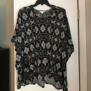 Hooded short sleeve poncho