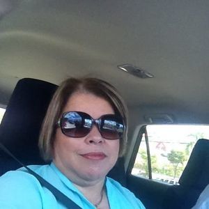 Meet your Posher, Iris