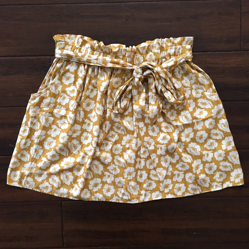 American Eagle Floral Mini Skirt