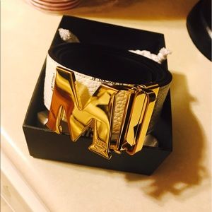 Meet your Posher, Wesley