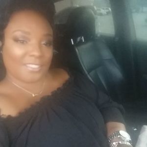 Meet your Posher, Mia