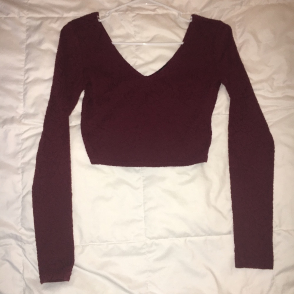 Long sleeve crop top
