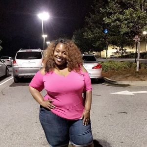 Pink cold/shoulder top.