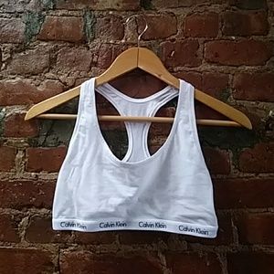 White Calvin Klein sports bra M