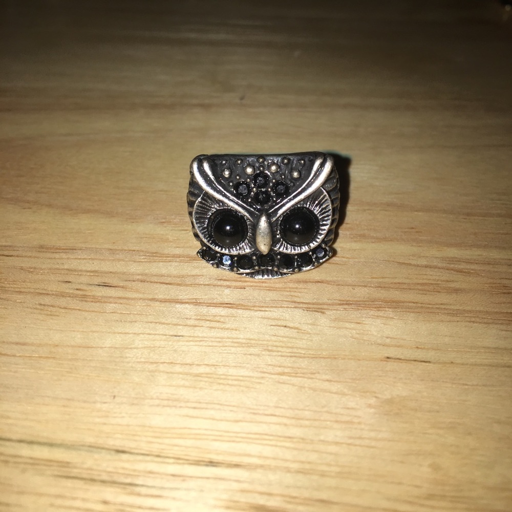 Adjustable owl ring