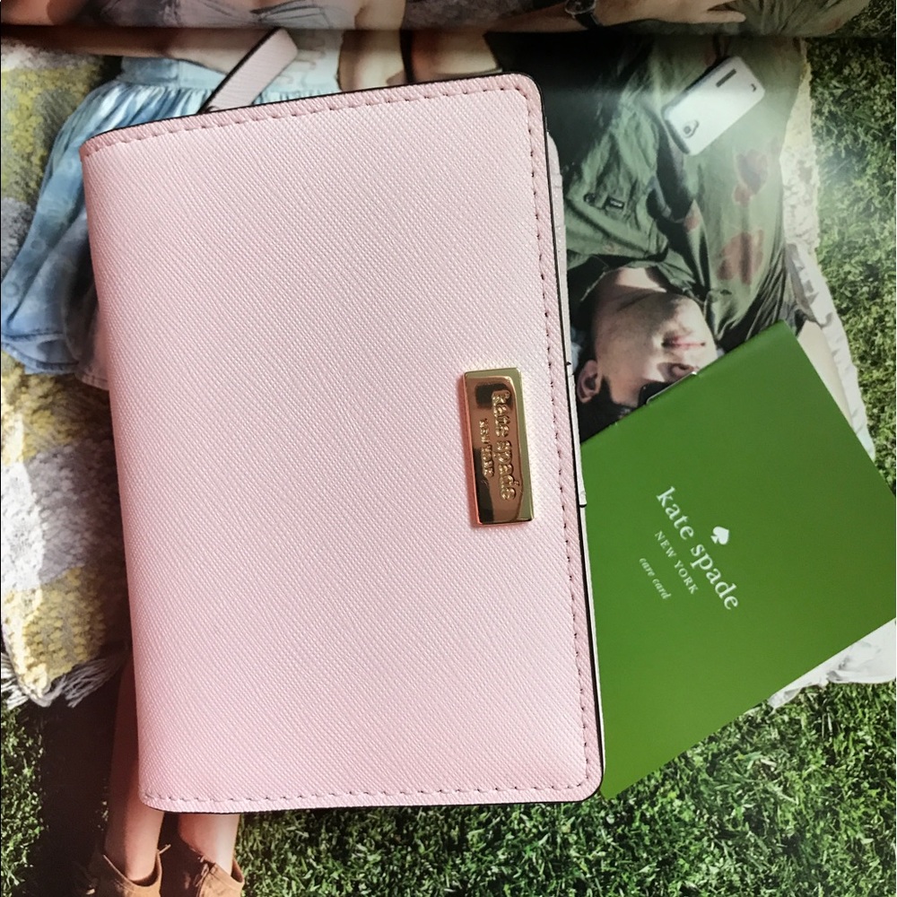 Kate Spade Cara Wallet (NWT)