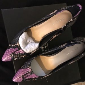 BRAND NEW COACH HEELS Sz6
