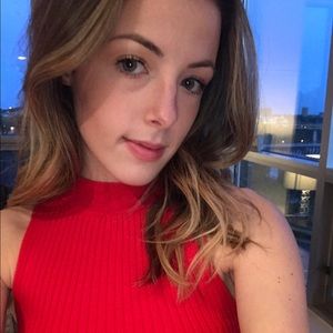 Meet your Posher, Chloe
