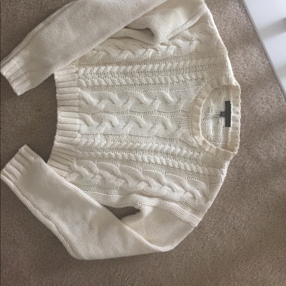 Cropped cream sweater